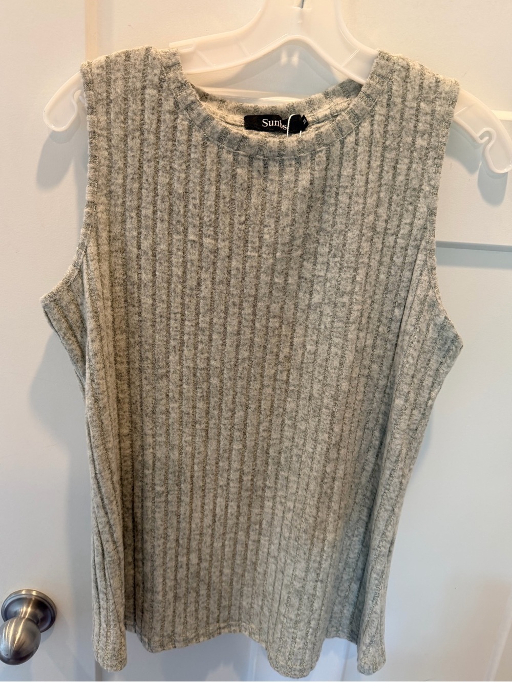 NWT Sunbs Gray Ribbed Sleeveless Sweater Tank Top Soft Knit Medium